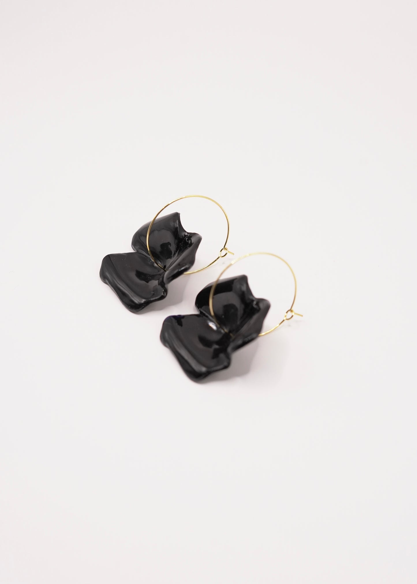 BOUCLES D'OREILLES EUGÈNE NOIRES