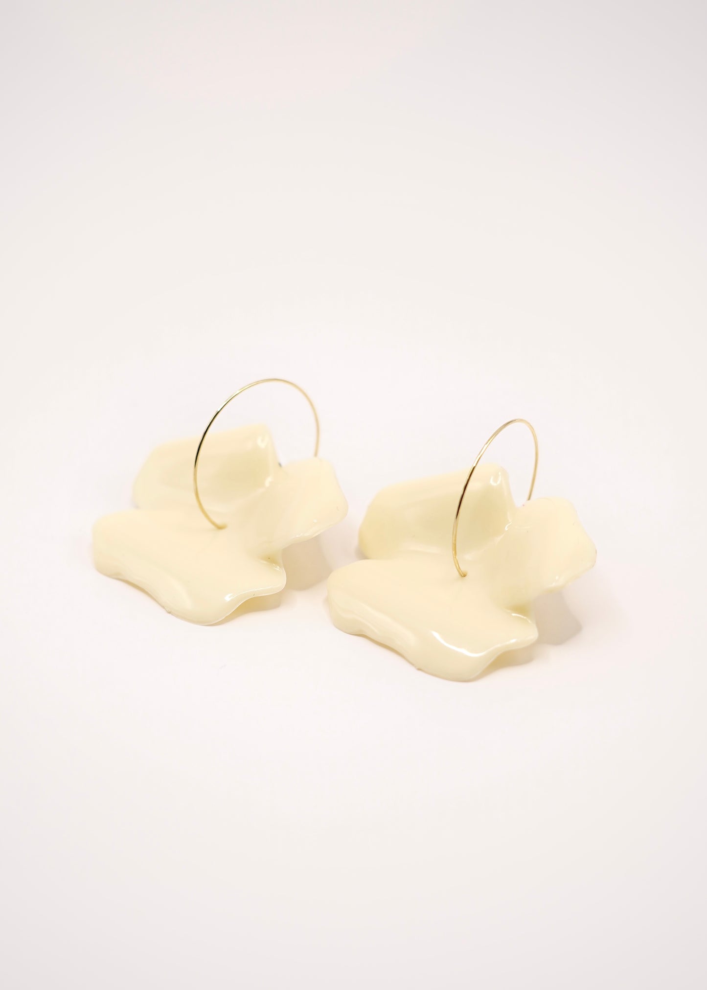 BOUCLES D'OREILLES EUGÈNE CRÈMES